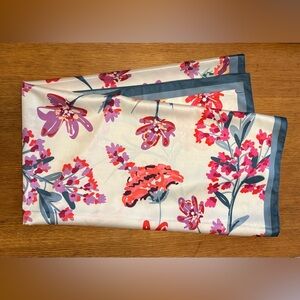 Rowdy Crowd Clothing Women’s Floral Pattern Scarf